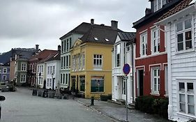 Cozy Apartment In Popular Street